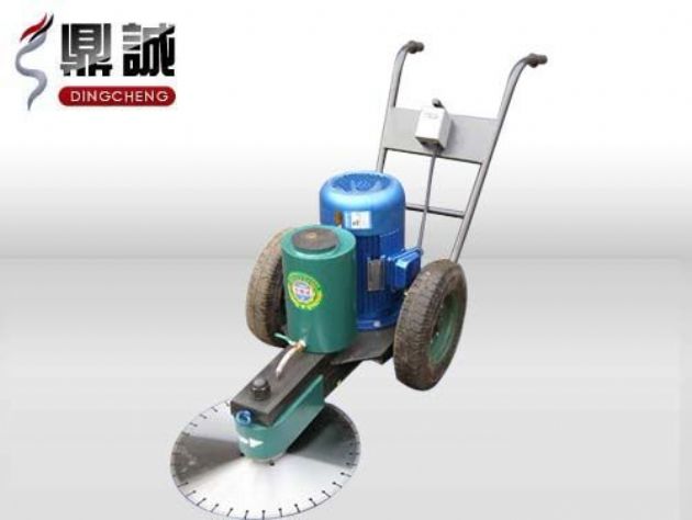 點(diǎn)擊查看詳細(xì)信息<br>標(biāo)題：手推式切樁機(jī) 閱讀次數(shù)：12380