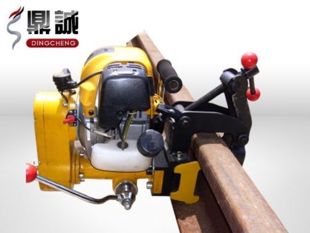 點擊查看詳細(xì)信息<br>標(biāo)題：內(nèi)燃鋼軌鉆孔機 閱讀次數(shù)：4659