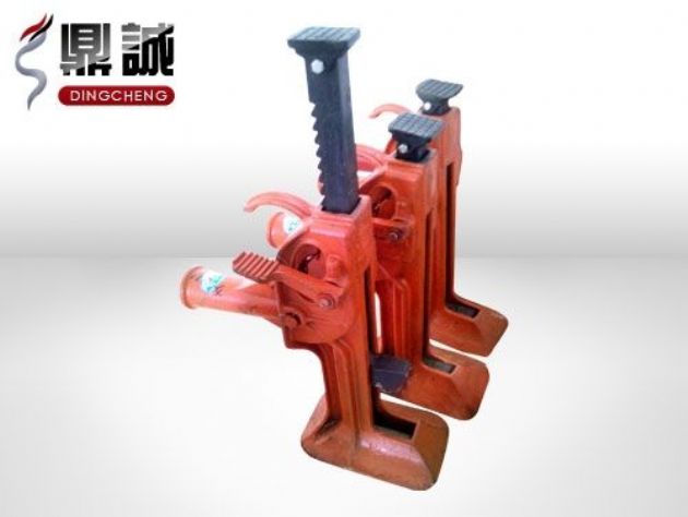 點擊查看詳細(xì)信息<br>標(biāo)題：齒條式起道機 閱讀次數(shù)：4173